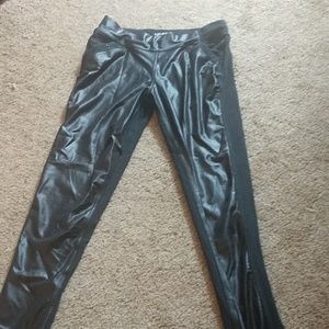 Faux leather leggings with pockets